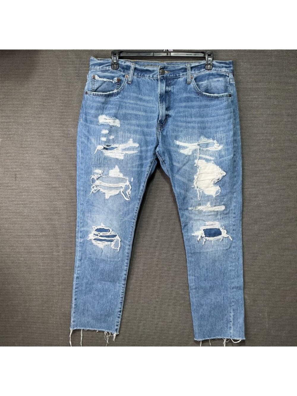 American Eagle Men's Distressed Slim Jeans Size 38x32 Medium Wash Frayed Hem
